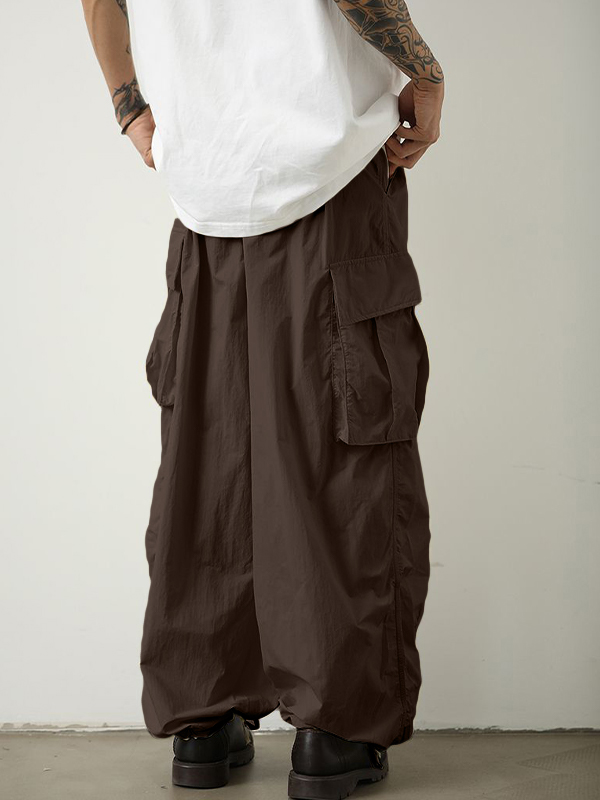 Pantalones cargo con pies atados y bolsillos grandes para hombre-1