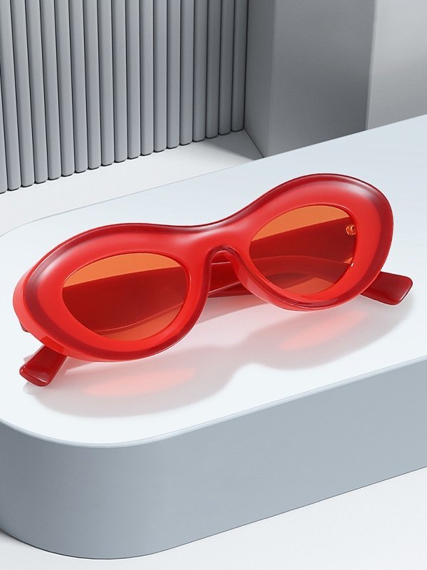 Gafas de sol estilo ojo de gato gruesas en contraste-1