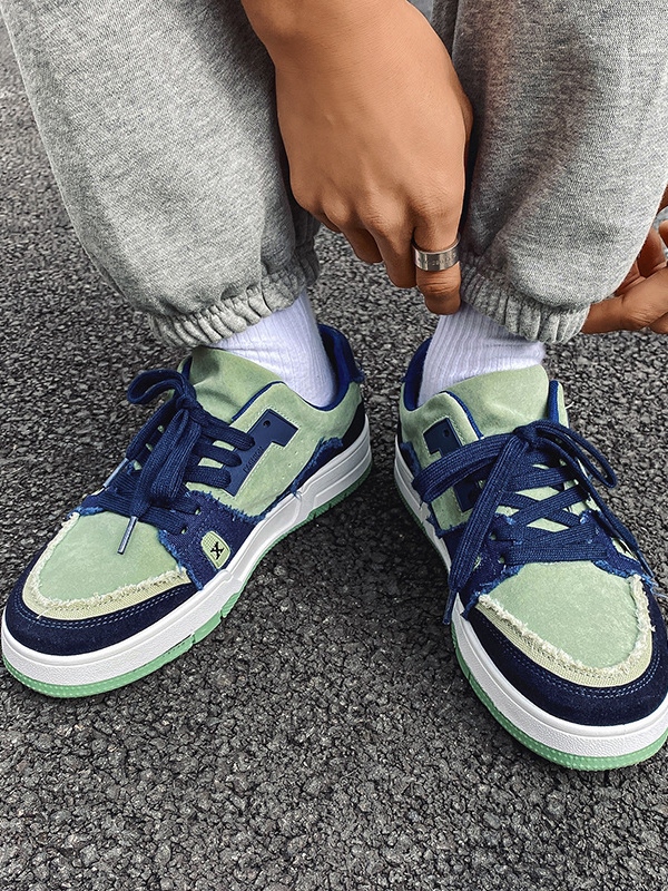 Zapatillas deportivas de hombre con panel en contraste y borde sin rematar-3